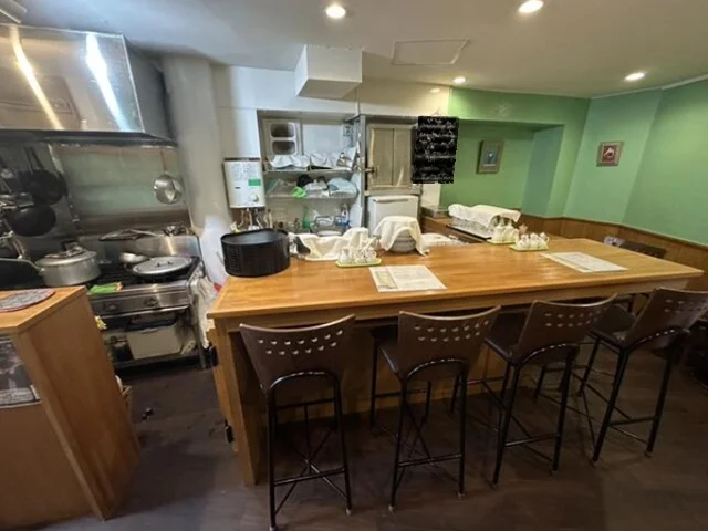 大倉山の居抜き店舗の内装