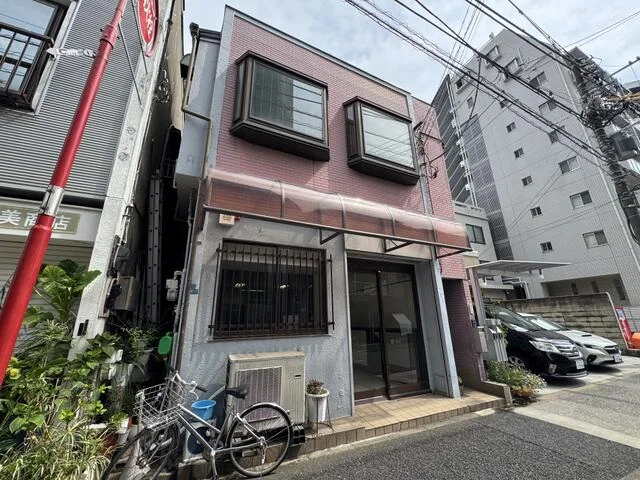 貸店舗(事務所仕様)の外観
