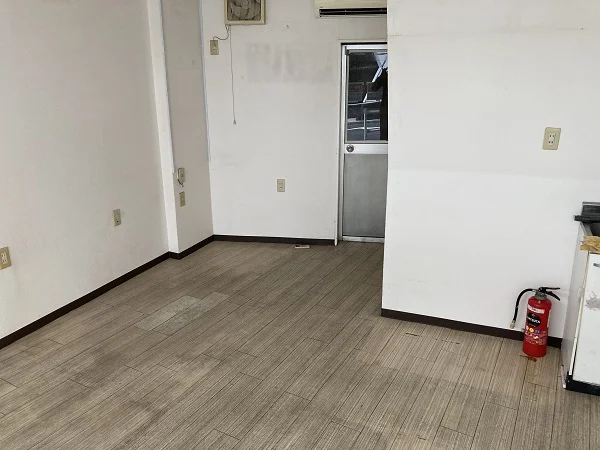 東中野の事務所仕様店舗物件の内装