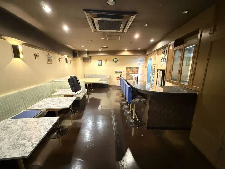 中華料理の居抜き物件の内装