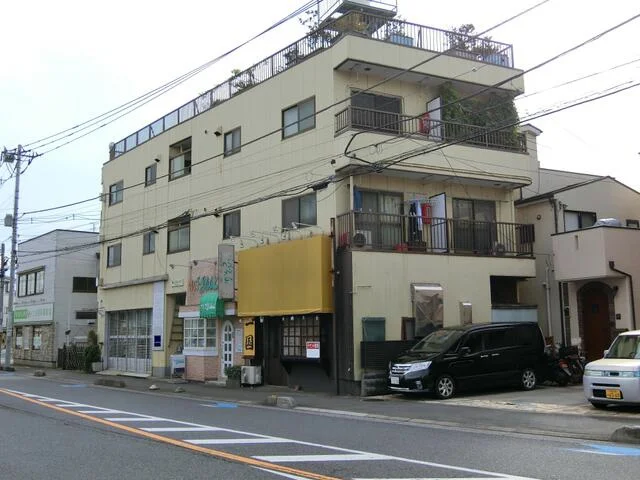 鉄板焼きの居抜き物件の外観