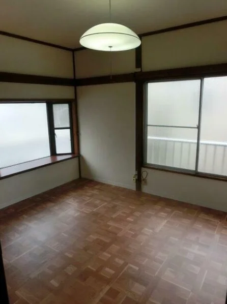 西武柳沢の事務所仕様店舗物件の内装