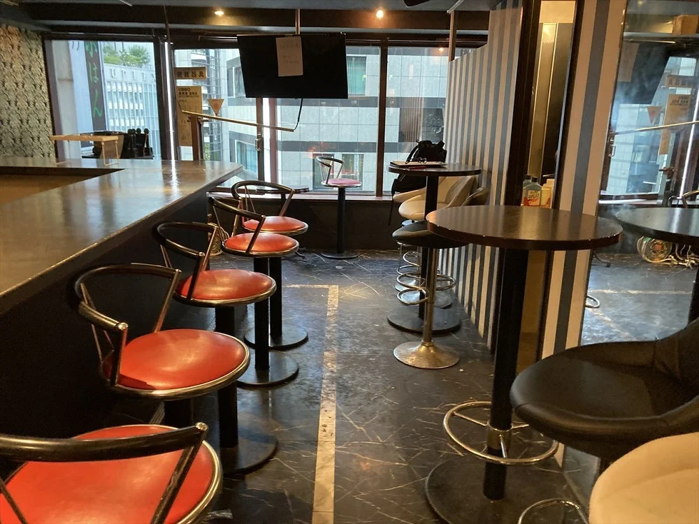 池袋のBAR・ショットバー居抜きの内装