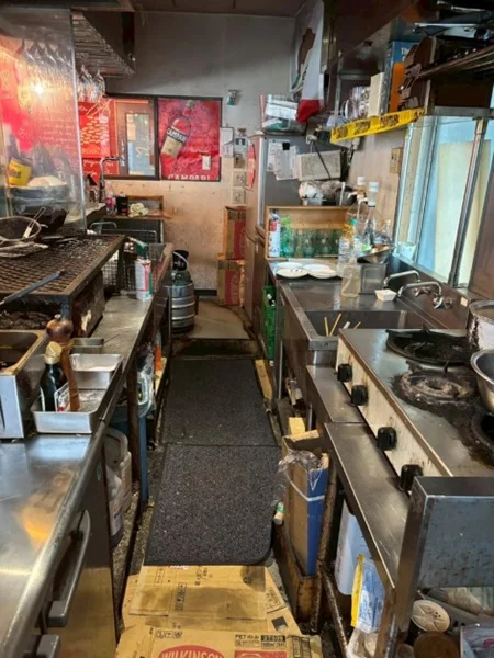 バルの居抜き物件の厨房