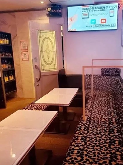 行徳のスナック・パブ居抜きの内装