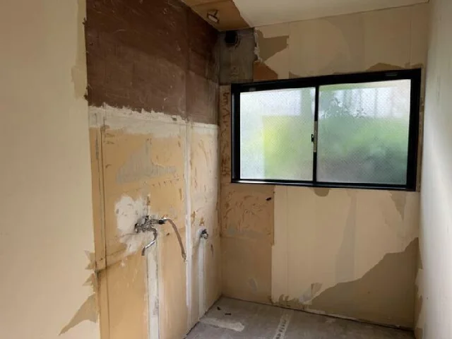 貸店舗(スケルトン)の内装