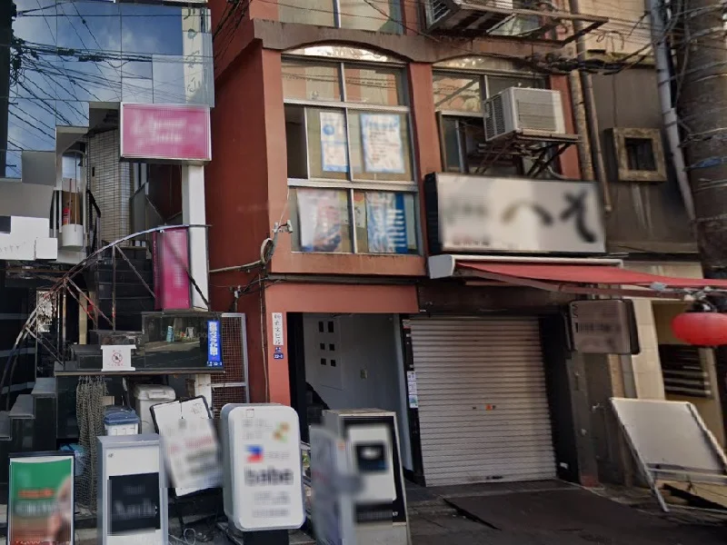 新橋のスケルトン店舗物件の外観