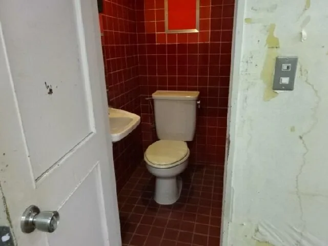 新宿のスケルトン物件の内装