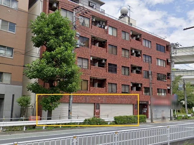 貸店舗(スケルトン)の外観