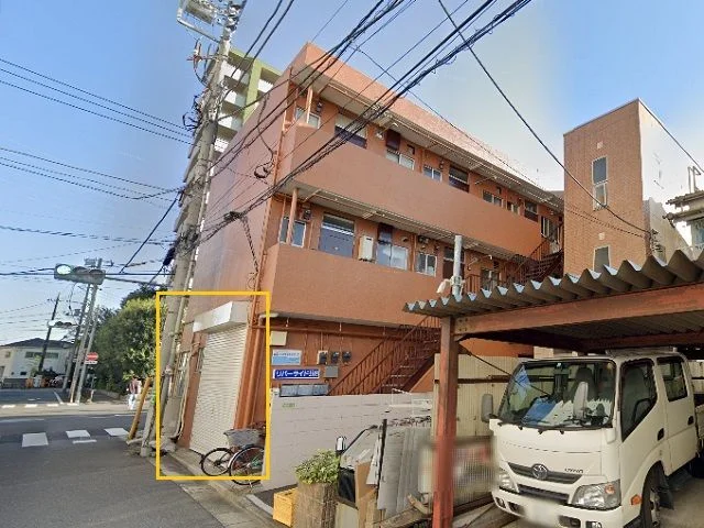 貸店舗(事務所仕様)の外観