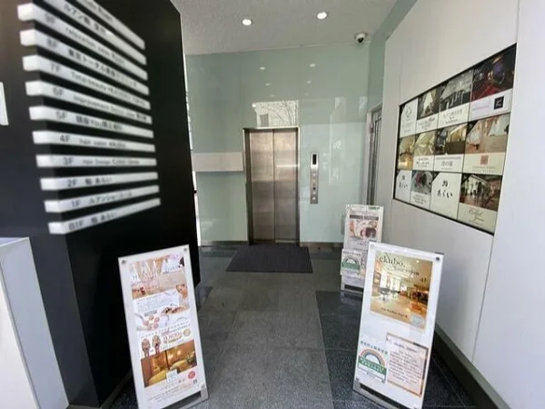 エステの居抜き物件のエントランス