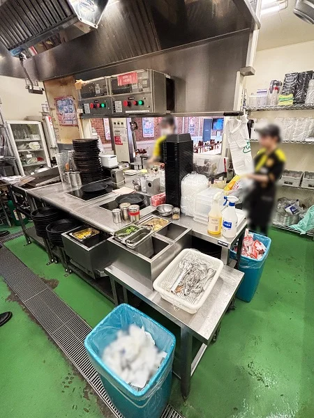 八王子のファーストフード居抜きの厨房