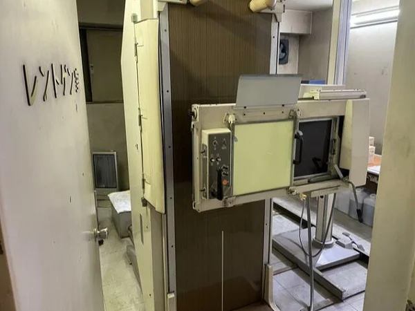 入谷の医院居抜きの内装