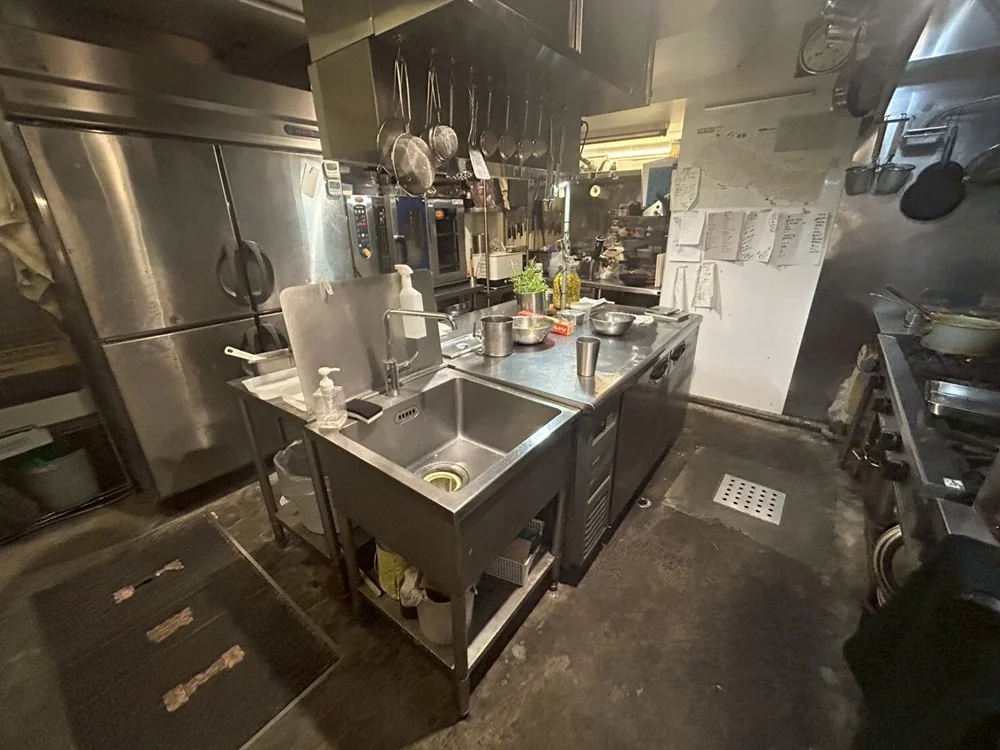 豪徳寺のレストラン居抜きの厨房