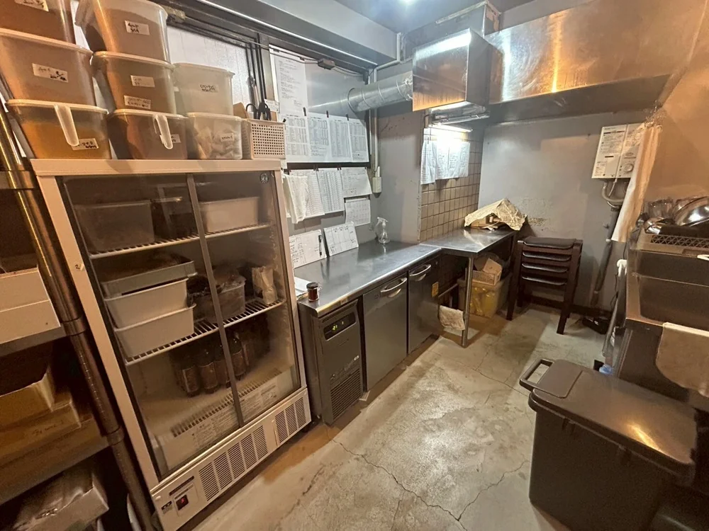 豪徳寺の居抜き店舗の厨房