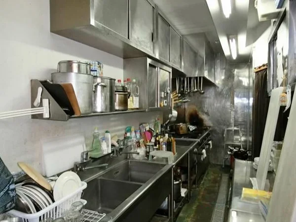 南柏のダイニングバー居抜きの厨房