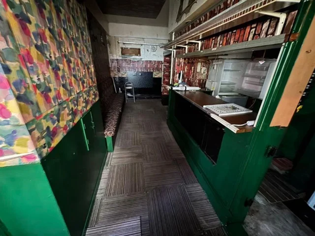 川崎のスナック・パブ居抜きの内装