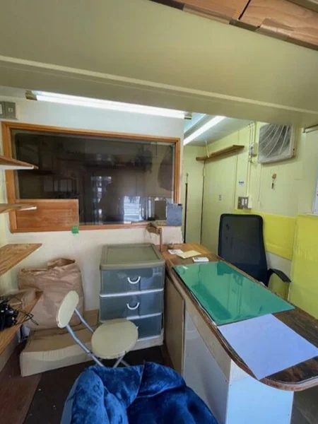 能見台の居抜き店舗の内装