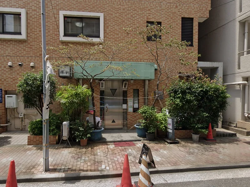 仲御徒町の居抜き店舗の外観