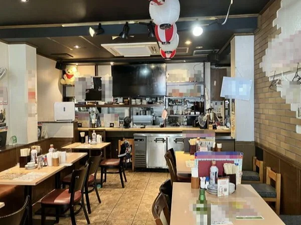 大山の居抜き店舗の内装