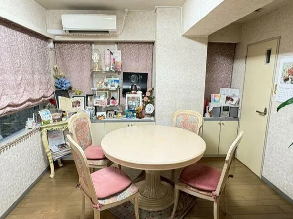 荻窪のエステ居抜きの内装