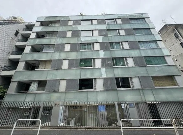 歯科の居抜き物件の外観