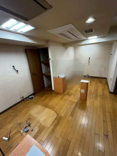歯科の居抜き物件の内装