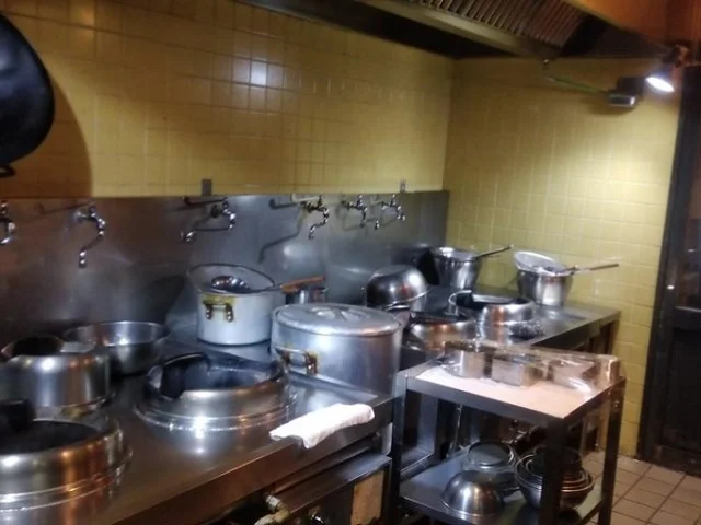 用賀の居抜き店舗の厨房