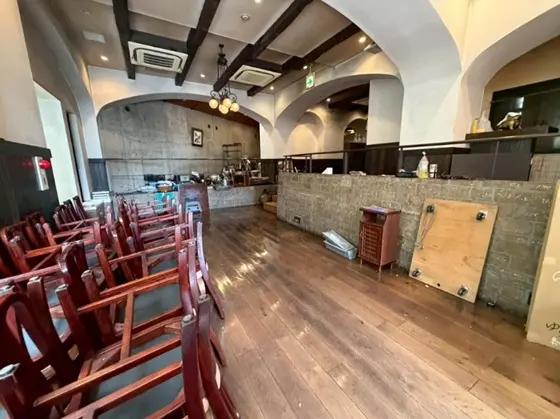 用賀の中華料理居抜きの内装