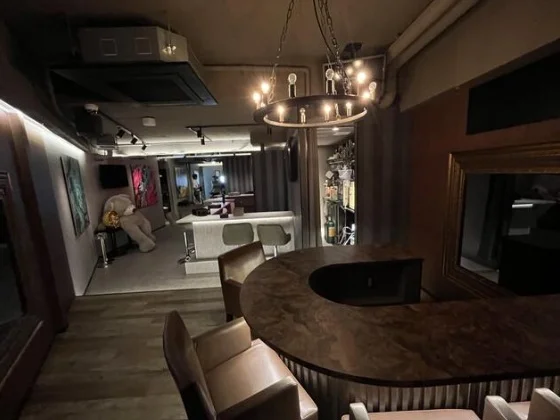 ガールズバーの居抜き物件の内装