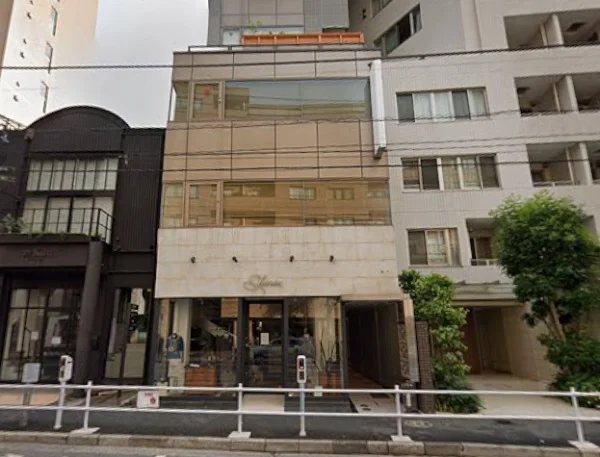 表参道の事務所仕様店舗物件の外観