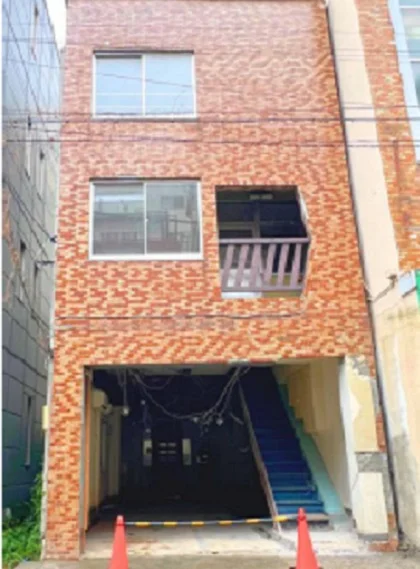 貸店舗(スケルトン)の外観