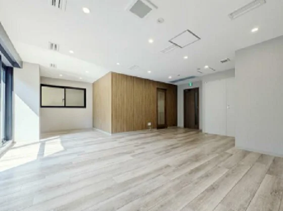 貸店舗(事務所仕様)の内装