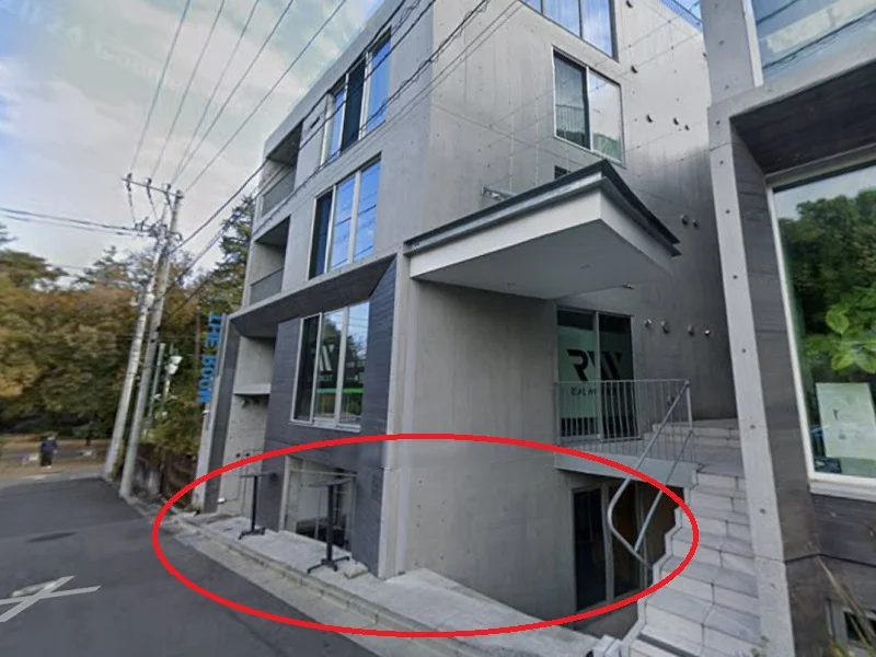 井の頭公園のスケルトン店舗物件の外観