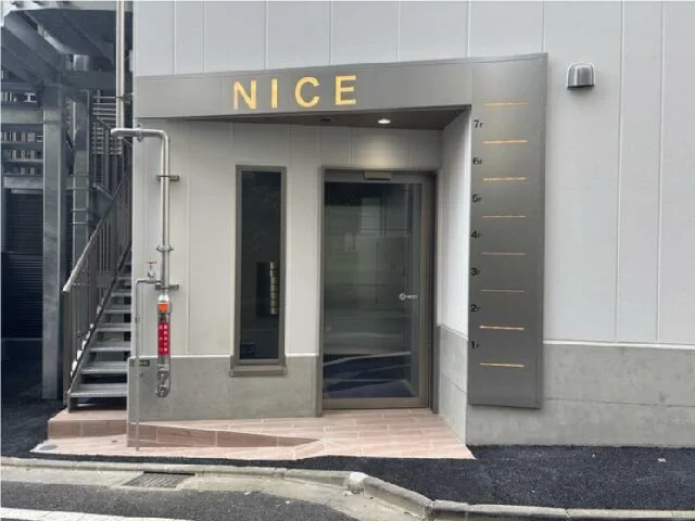 貸店舗(スケルトン)の内装