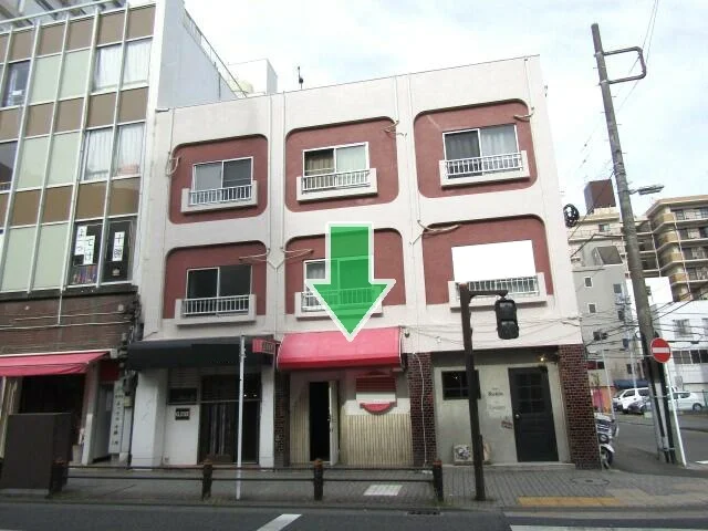 横須賀中央のスナック・パブ居抜きの外観