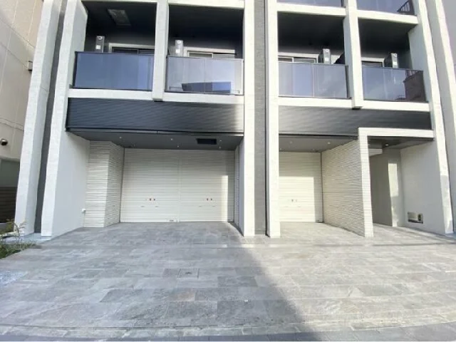 千葉のスケルトン店舗物件の外観