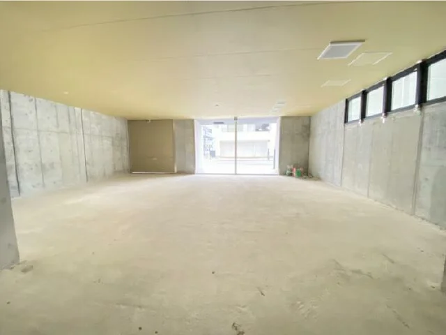 千葉のスケルトン店舗物件の内装