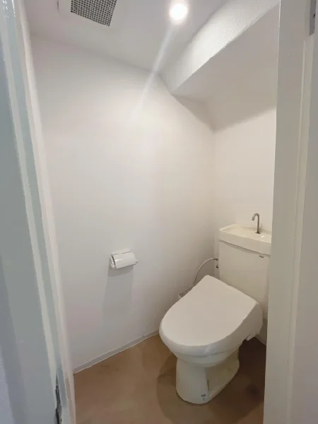 貸店舗(事務所仕様)の内装