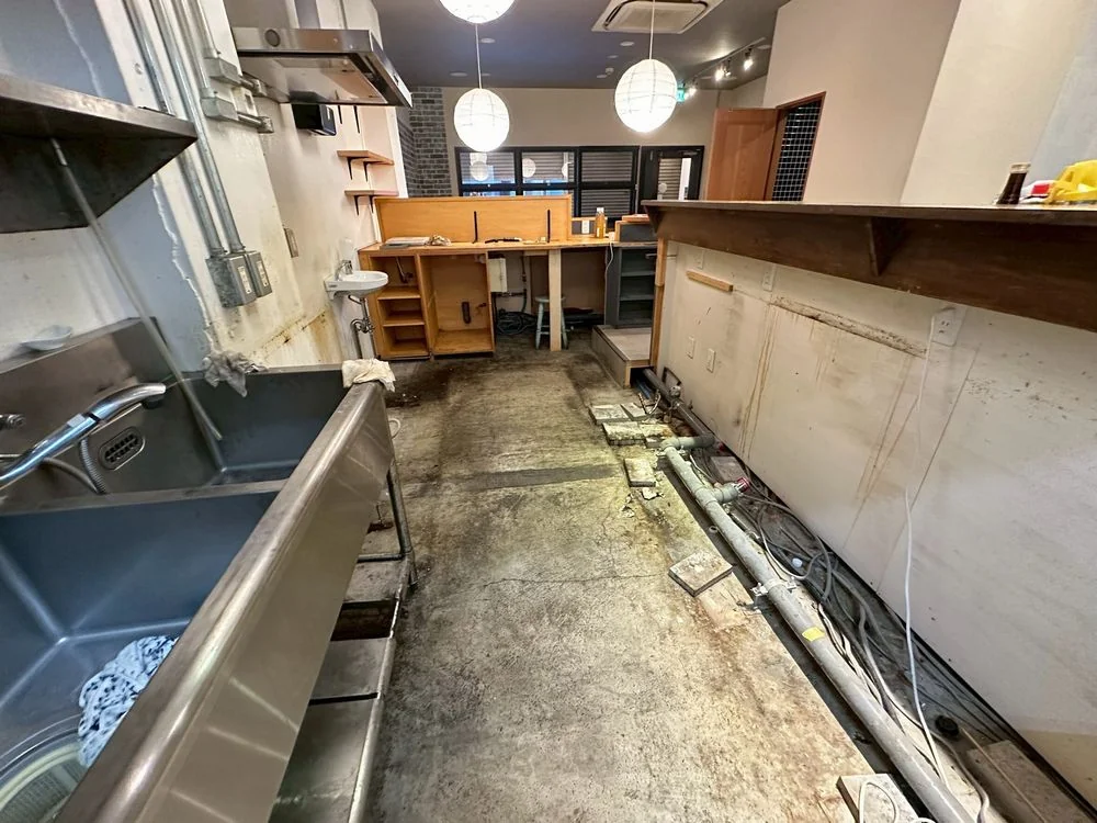 バルの居抜き物件の厨房