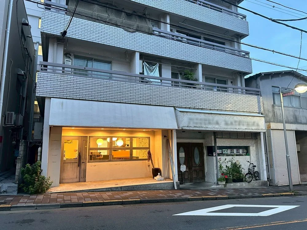 田園調布のバル居抜きの外観