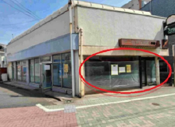 貸店舗(スケルトン)の外観