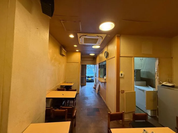 居酒屋の居抜き物件の内装