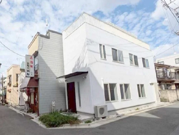 沼袋の事務所仕様店舗物件の外観