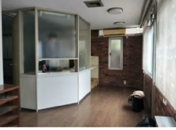 上北沢の事務所仕様物件の内装