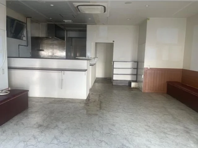 阪東橋の居抜き店舗の内装