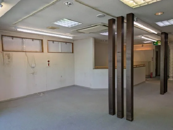 貸店舗(事務所仕様)の内装