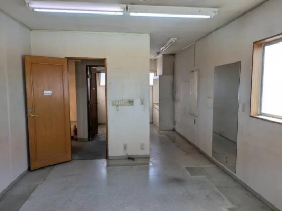 貸店舗(事務所仕様)の内装