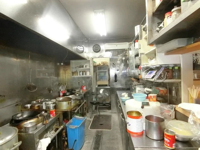 新三河島の居抜き店舗の厨房