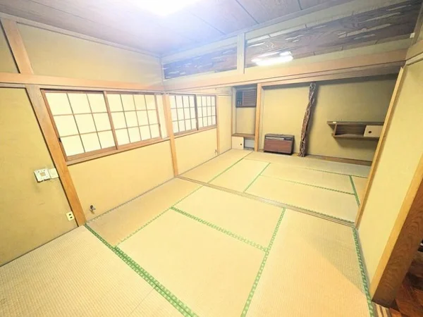 所沢の居抜き店舗の内装